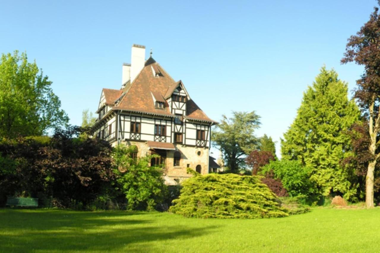 Bed and Breakfast Manoir De La Graviere Mouzon  Экстерьер фото