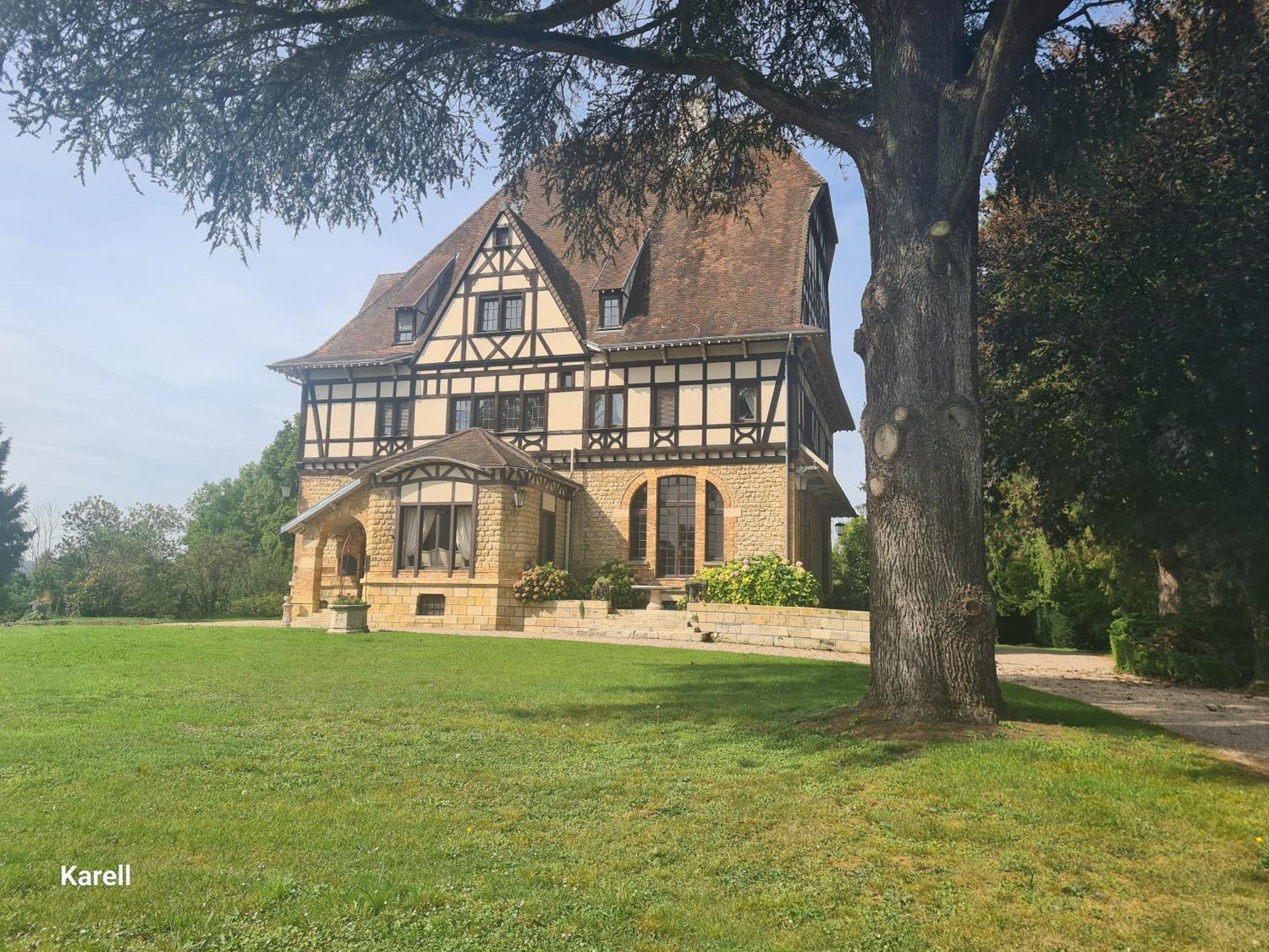 Bed and Breakfast Manoir De La Graviere Mouzon  Экстерьер фото