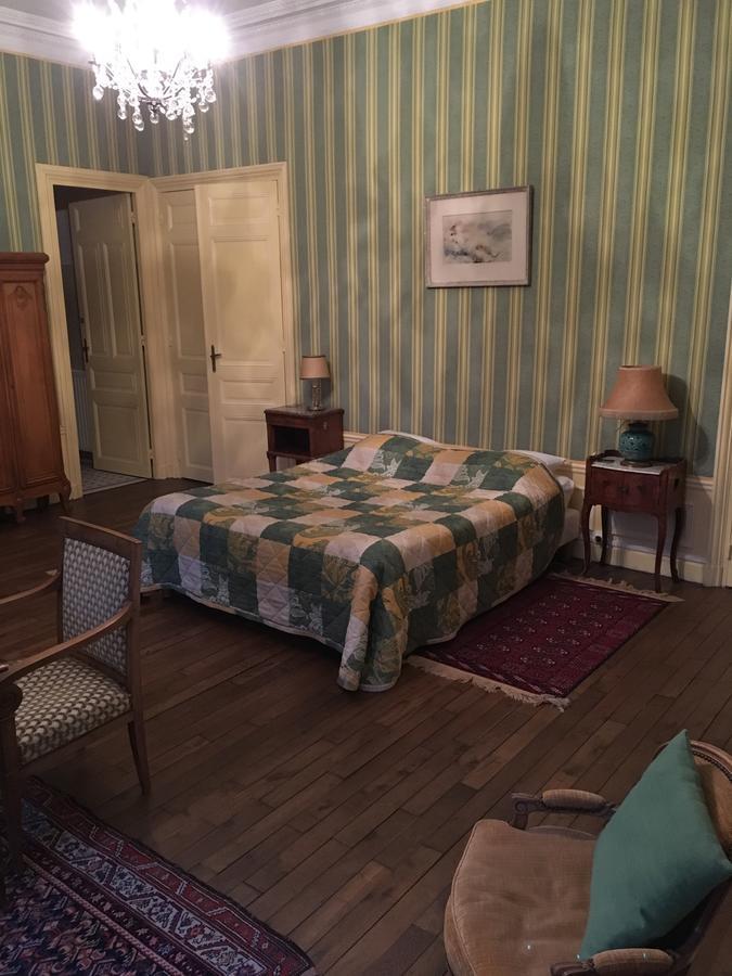 Bed and Breakfast Manoir De La Graviere Mouzon  Экстерьер фото