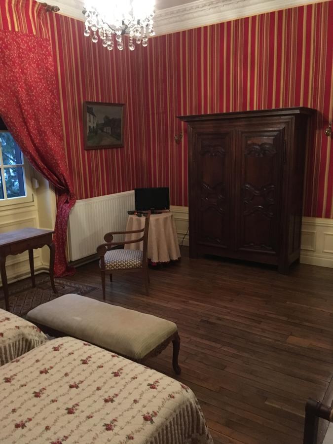 Bed and Breakfast Manoir De La Graviere Mouzon  Экстерьер фото